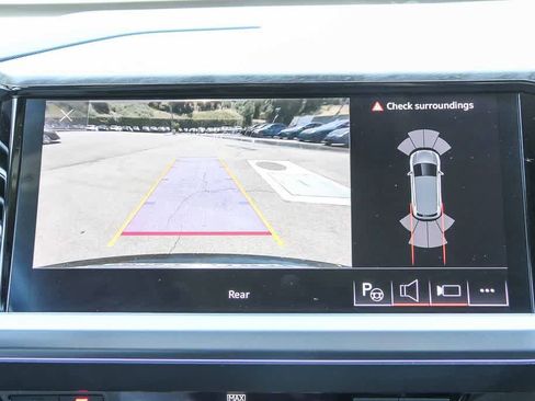 Used 2023 Audi Q4 e-tron Premium Plus w/ Premium Plus image 23