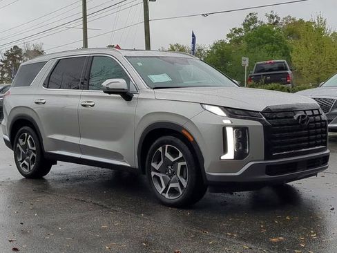 New 2024 Hyundai Palisade Limited image 3