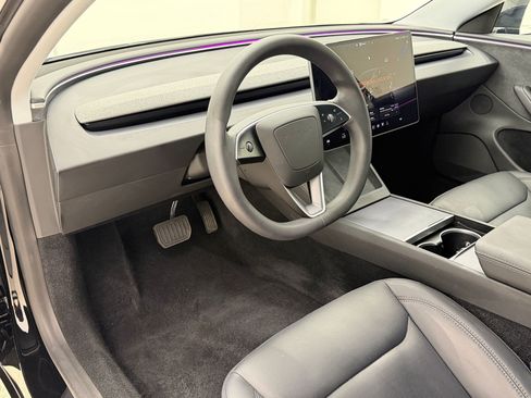 Used 2025 Tesla Model 3 Long Range AWD/4WD image 4