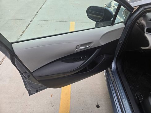 Used 2020 Toyota Corolla L image 16