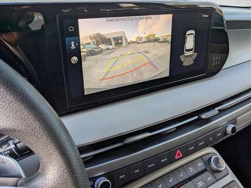 Used 2023 Hyundai Palisade SE image 13