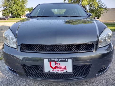 Used 2014 Chevrolet Impala LT w/ LT Sunroof Package image 2