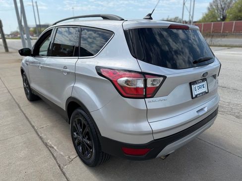 Used 2018 Ford Escape SEL image 7