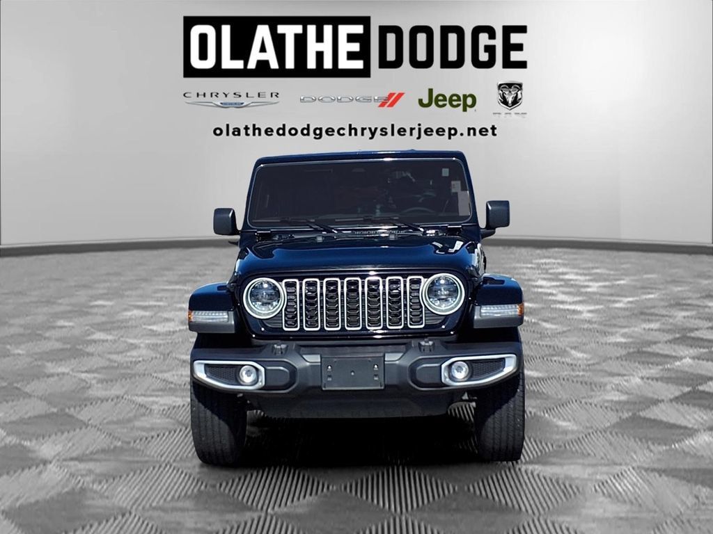 Used 2026 Jeep Wrangler Unlimited Sahara AWD/4WD image 32