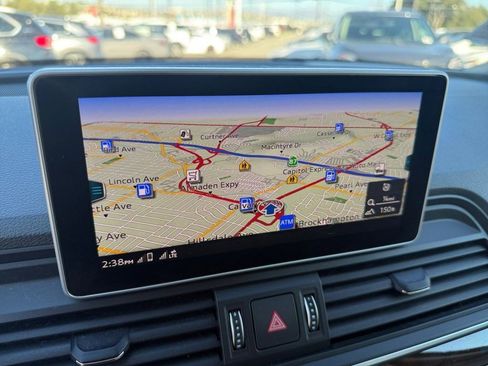 Used 2018 Audi Q5 2.0T Premium Plus w/ Premium Plus Package image 21