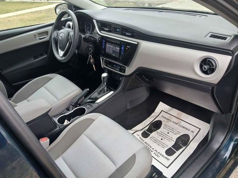 Used 2017 Toyota Corolla LE image 16
