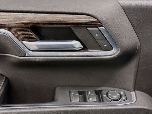 Used 2024 GMC Sierra 1500 Elevation image 15