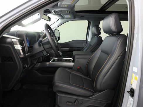 Used 2025 Ford F450 Lariat w/ Lariat Ultimate Package image 15