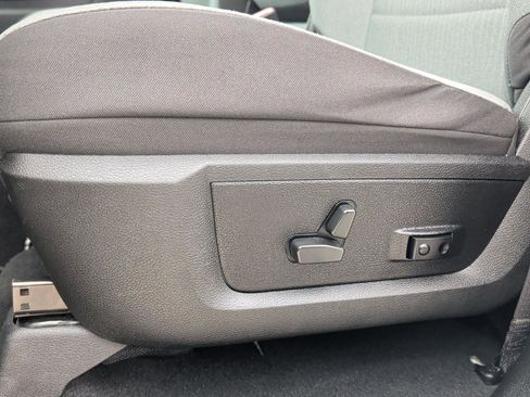 Used 2022 RAM 1500 Classic SLT w/ Protection Group image 13