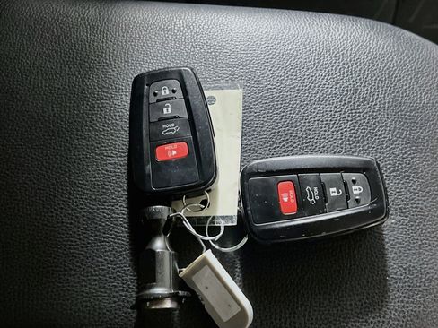 Used 2024 Toyota RAV4 XLE w/ Convenience Package FWD image 36