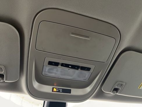 Used 2022 GMC Canyon AT4 image 75