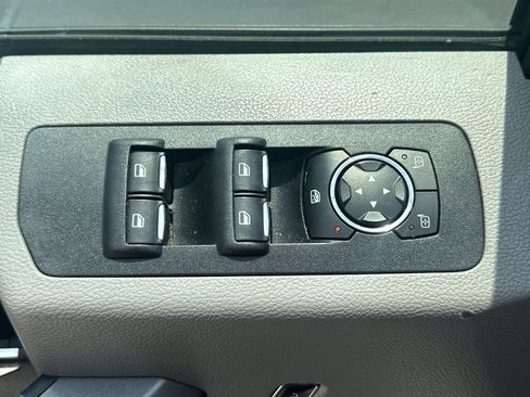 Used 2016 Ford F150 XLT w/ Equipment Group 302A Luxury RWD image 14