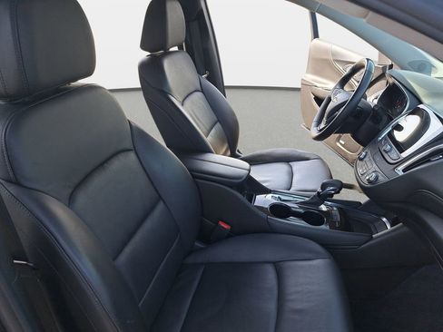 Used 2023 Chevrolet Malibu LT w/ Driver Confidence Package FWD image 11