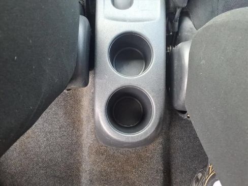 Used 2014 Nissan Versa Note S FWD image 25