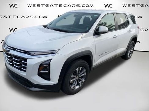 Used 2025 Chevrolet Equinox LT image 11