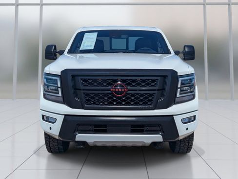 Certified 2024 Nissan Titan PRO-4X AWD/4WD image 8
