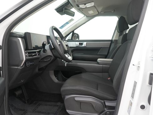 Used 2025 Hyundai Santa Fe SE image 23