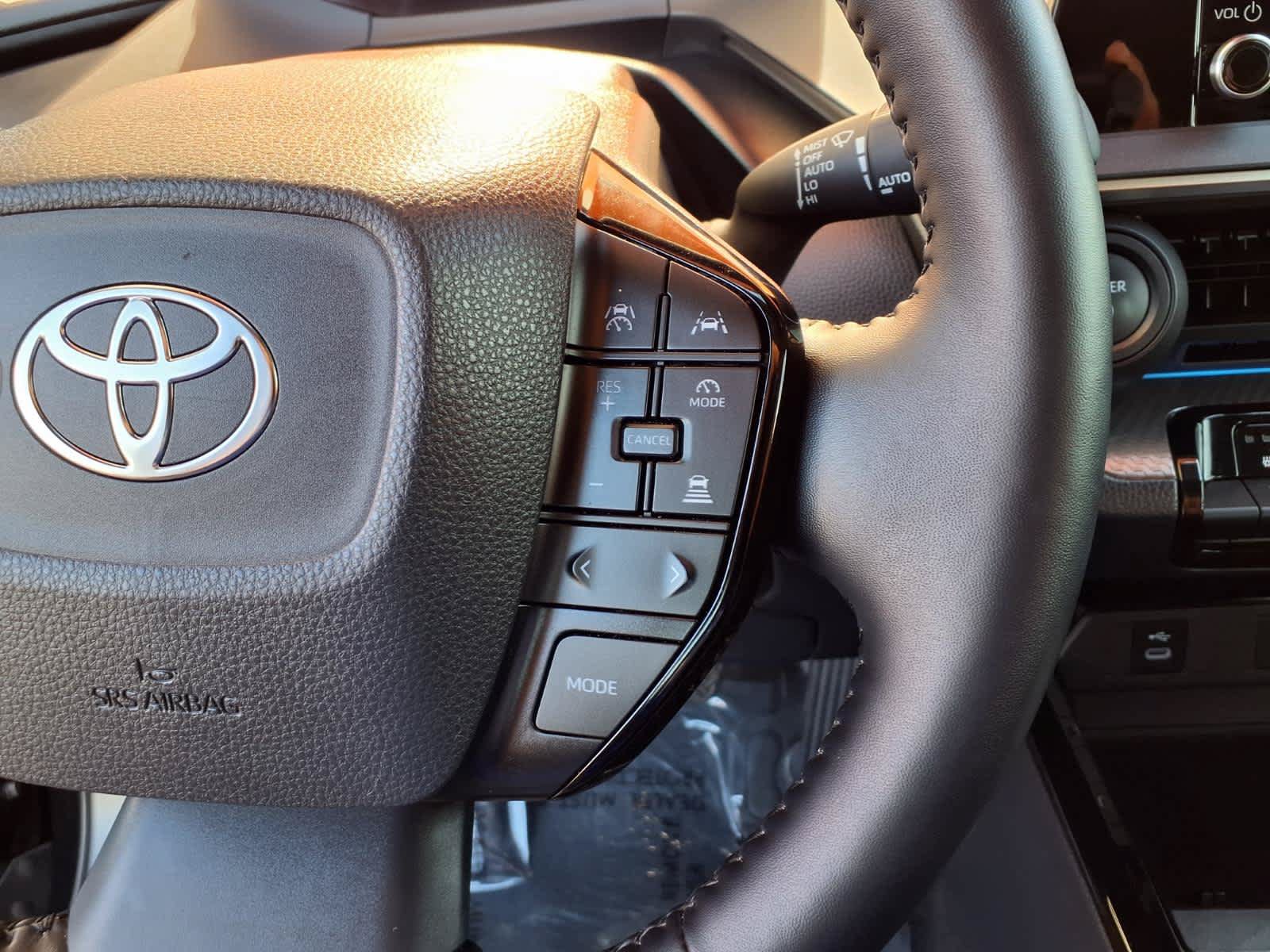 Certified 2026 Toyota Prius XLE FWD image 21