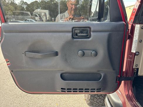 Used 2004 Jeep Wrangler Sport image 10