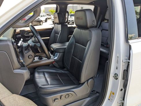 Used 2023 Chevrolet Silverado 1500 High Country w/ High Country Premium Package image 43