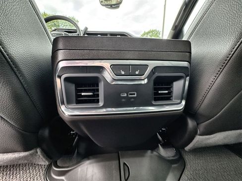 Used 2024 GMC Sierra 2500 Denali w/ Denali Reserve Package image 21