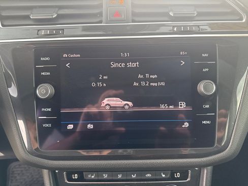 Used 2019 Volkswagen Tiguan SEL Premium image 22