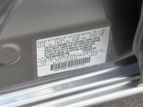 Used 2025 Nissan Versa SV FWD image 27