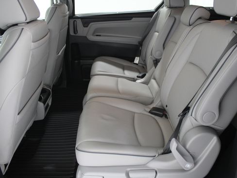 Used 2024 Honda Odyssey Elite image 19