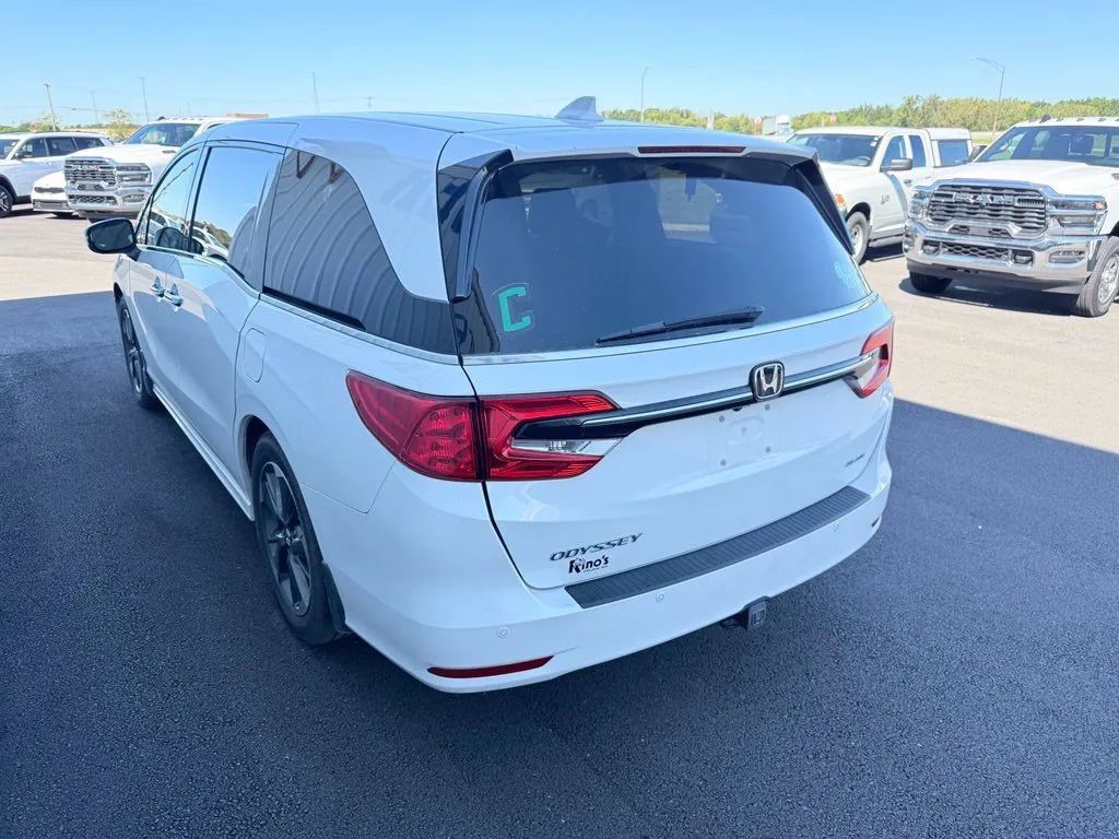 Used 2022 Honda Odyssey Elite image 6