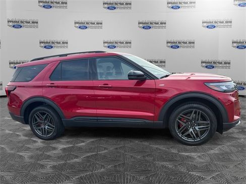 New 2025 Ford Explorer ST-Line w/ ST-Line Street Pack image 6