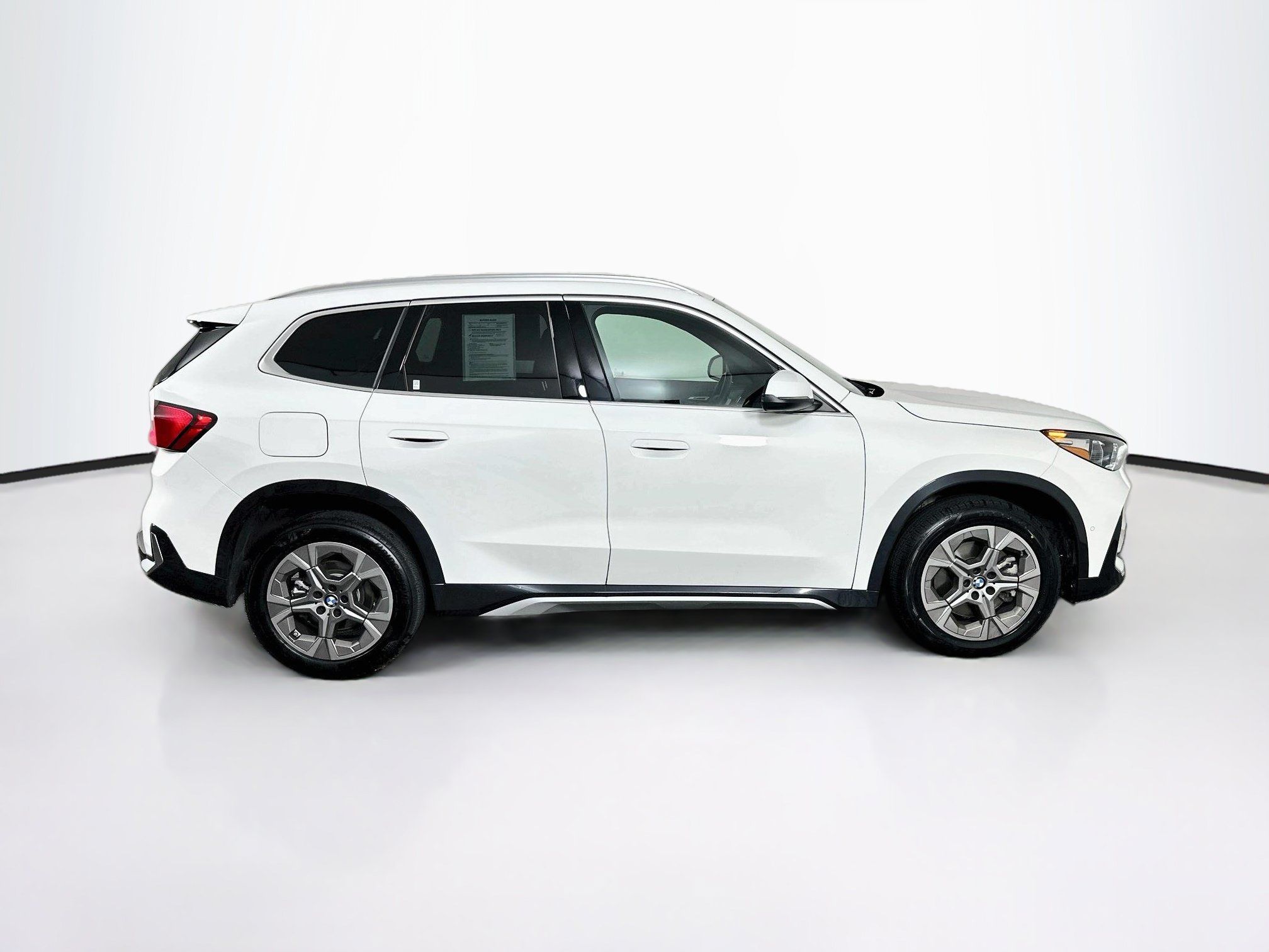 Used 2026 BMW X1 xDrive28i AWD/4WD image 10