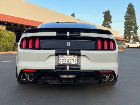 Used 2016 Ford Mustang Shelby GT350 w/ Technology Package image 16