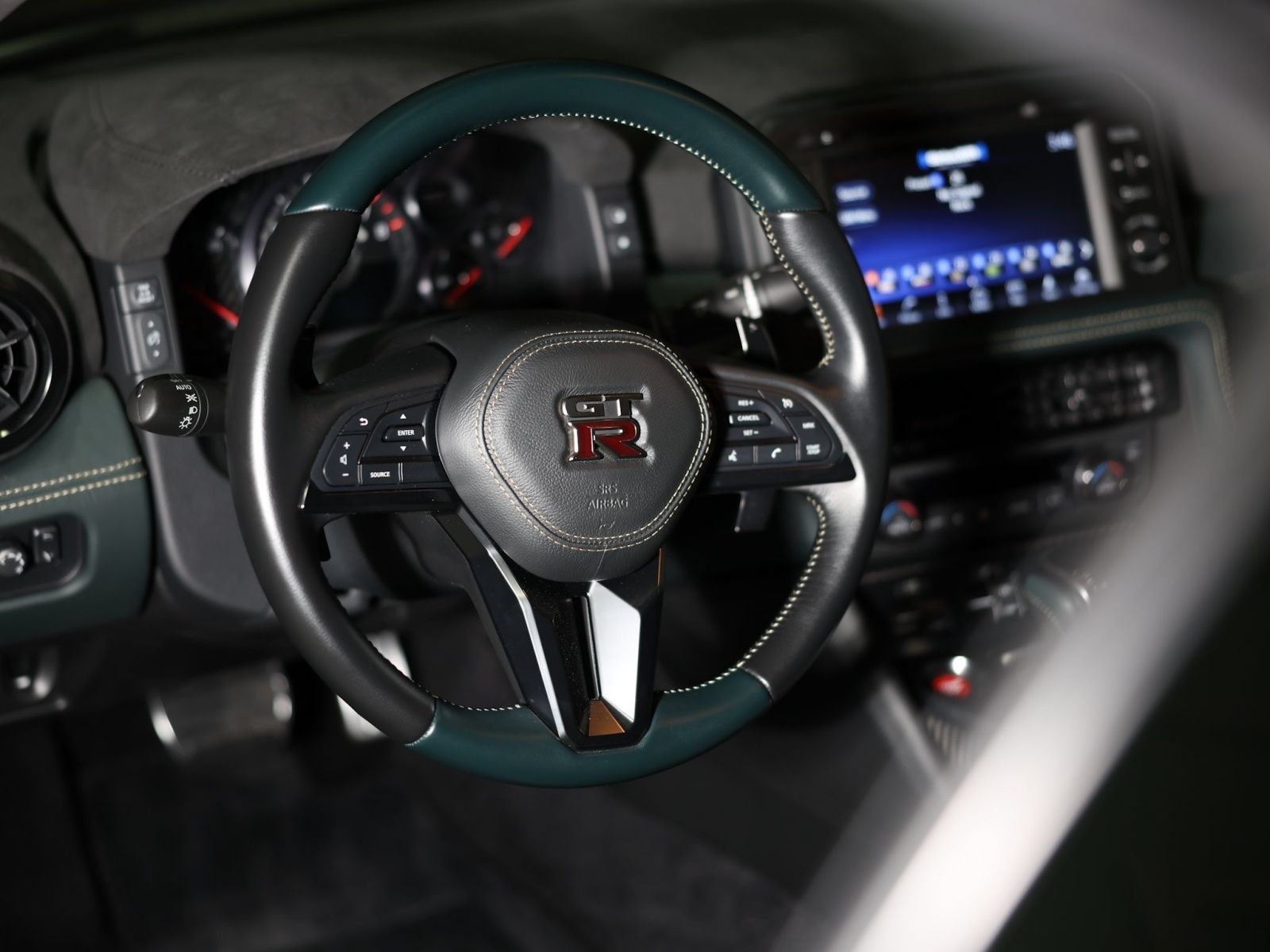 Used 2021 Nissan GT-R Premium AWD/4WD image 30