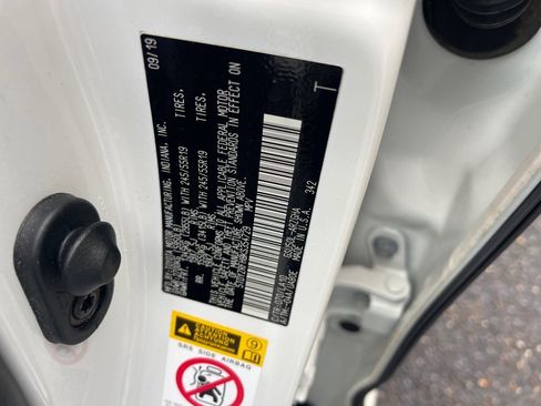 Used 2019 Toyota Highlander Limited image 11