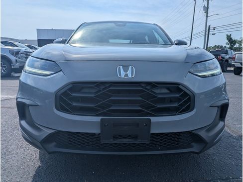 Used 2025 Honda HR-V Sport image 8