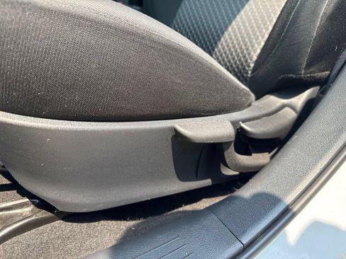 Used 2023 Nissan Versa S FWD image 22