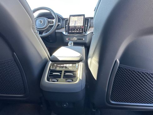 New 2026 Volvo XC90 B5 Core image 12