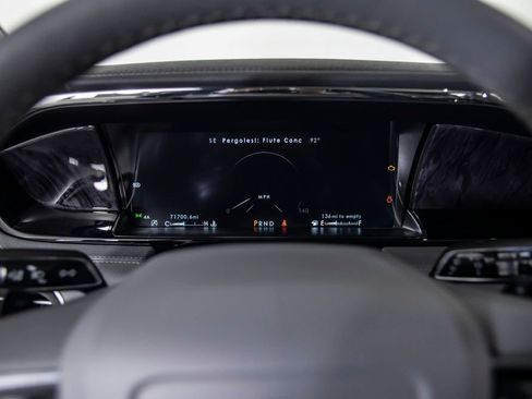 Used 2021 Lincoln Navigator Reserve image 32