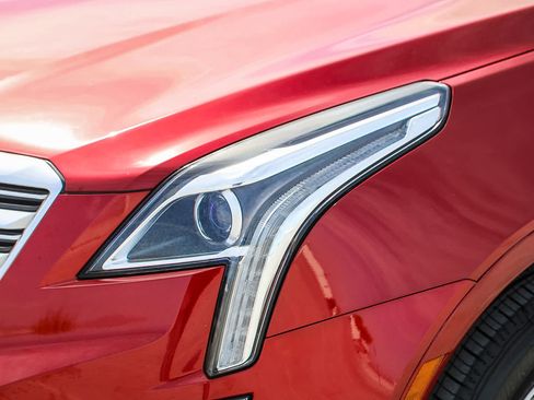 Used 2019 Cadillac XT5 Luxury image 8