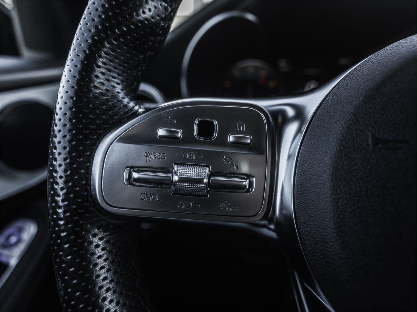 Used 2022 Mercedes-Benz GLC 300 image 14