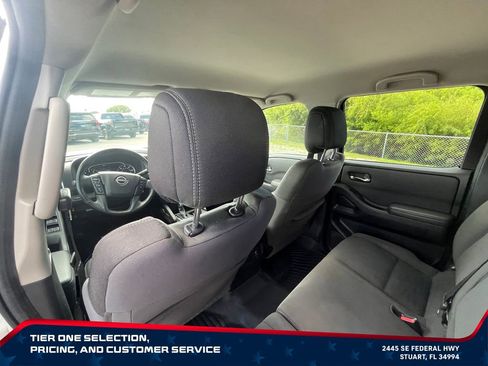 Used 2022 Nissan Frontier SV w/ Technology Package RWD image 15