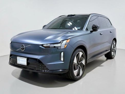 Used 2025 Volvo EX90 Ultra AWD/4WD image 9