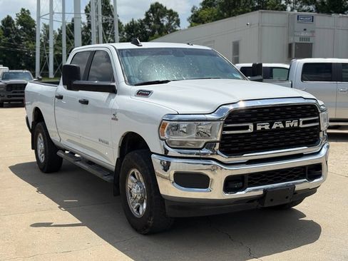 Used 2022 RAM 2500 Big Horn w/ Cold Weather Group AWD/4WD image 4