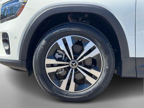 New 2025 Mercedes-Benz GLB 250 image 10