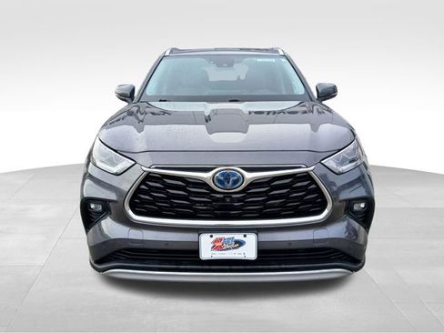 Used 2020 Toyota Highlander Platinum image 9