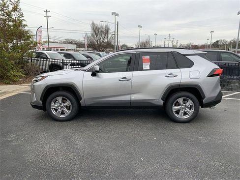 New 2025 Toyota RAV4 XLE image 5