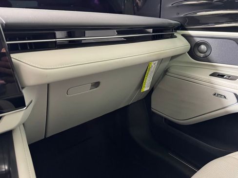 New 2026 Lincoln Nautilus Premier w/ Equipment Group 102A image 44