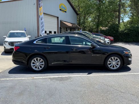Used 2023 Chevrolet Malibu LT w/ Driver Confidence Package FWD image 8