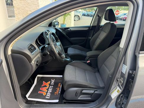 Used 2013 Volkswagen Golf 4-Door FWD image 19