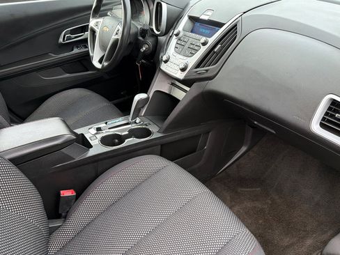 Used 2011 Chevrolet Equinox LT w/ Driver Convenience Package image 16